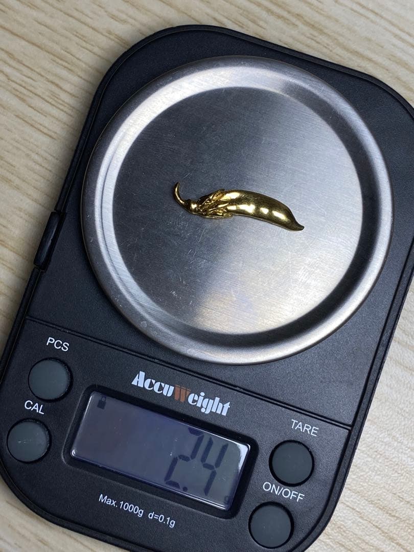 MIKIMOTO K18 2.4g 枝豆/唐辛子型チャーム　縁起物