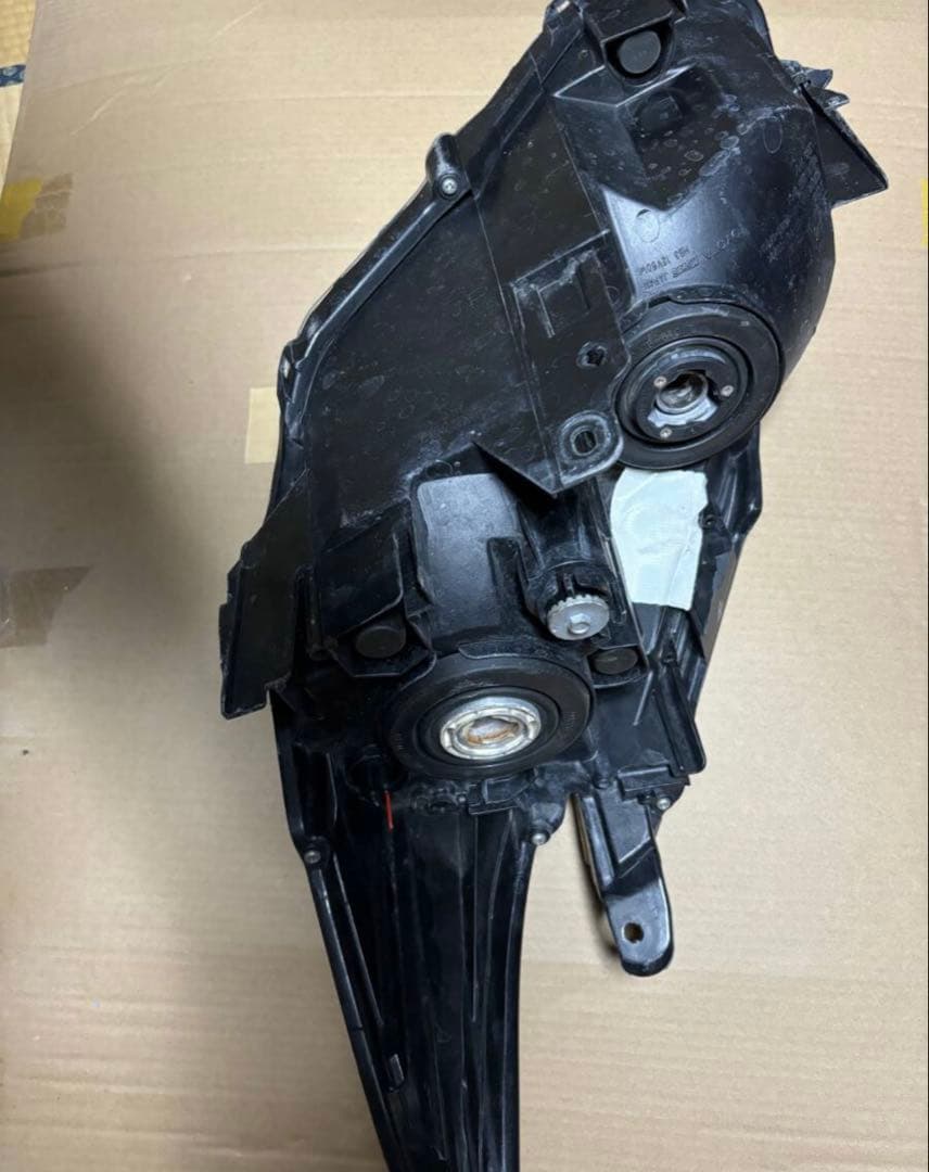 純正品 30プリウス US ヘッドライト KOITO トヨタ