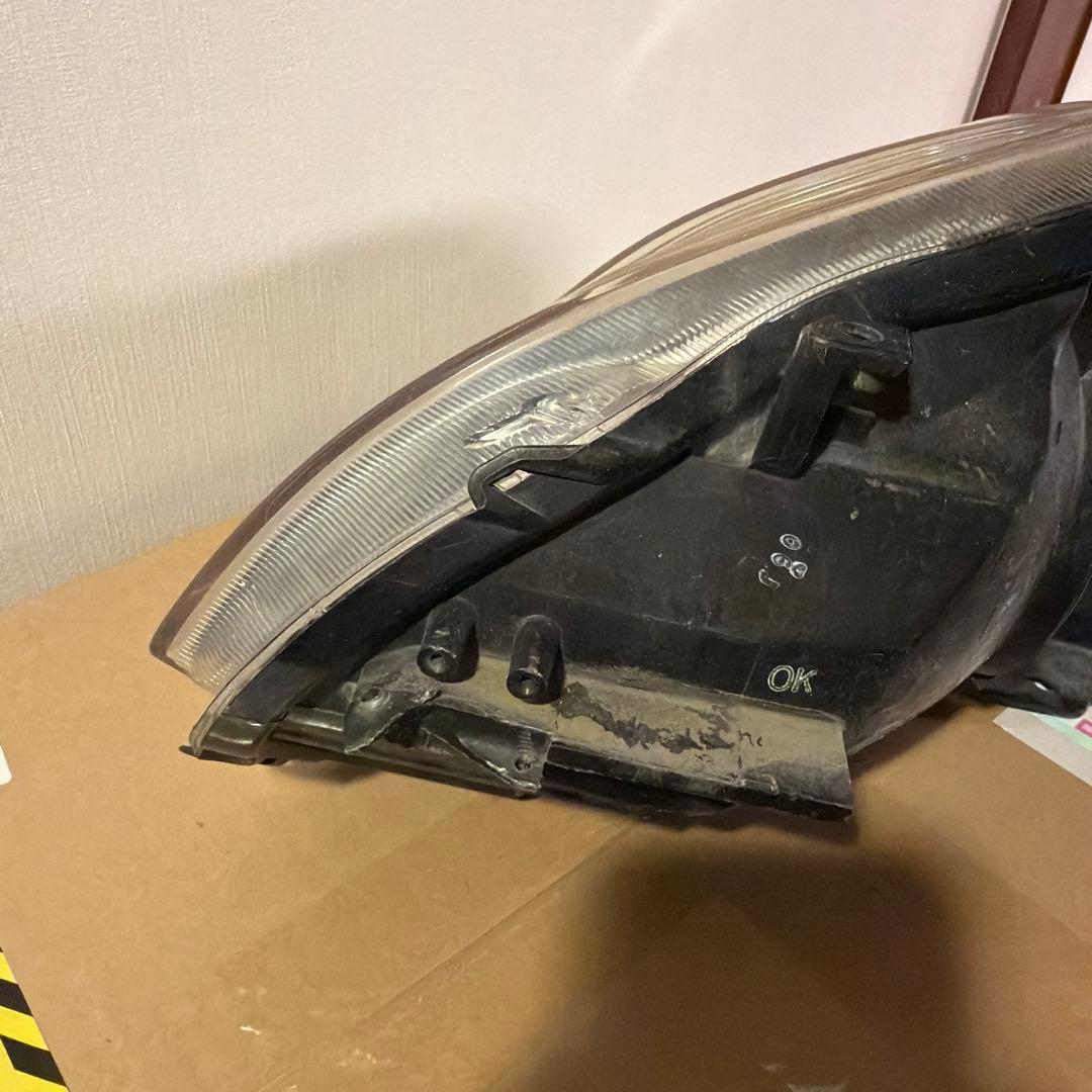 純正品 30プリウス US ヘッドライト KOITO トヨタ