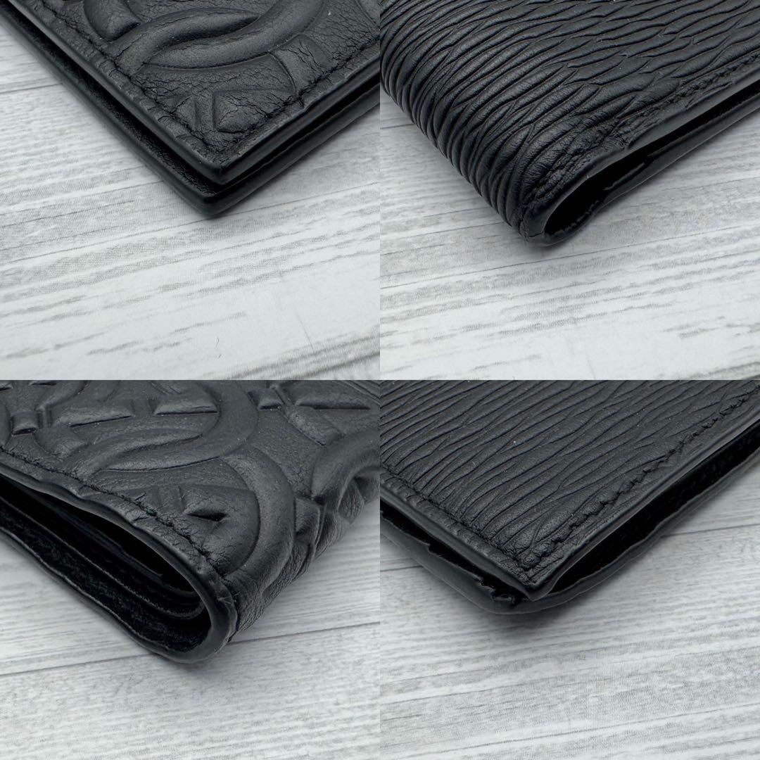 【激レア・極美品】サルヴァトーレフェラガモ 二つ折り財布　エンボス　ブラック