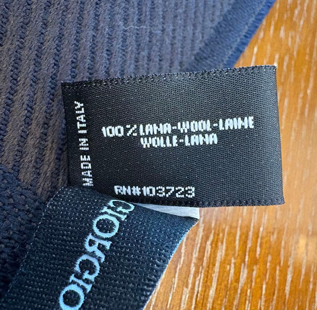 Giorgio Armani ジョルジオアルマーニマフラー　新品未使用化粧箱付き