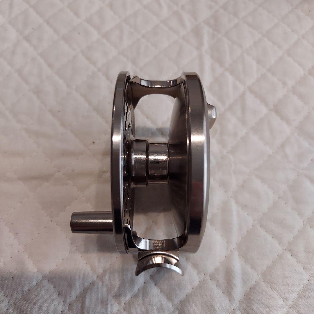 Daiwa Alltmor 100D フライリール