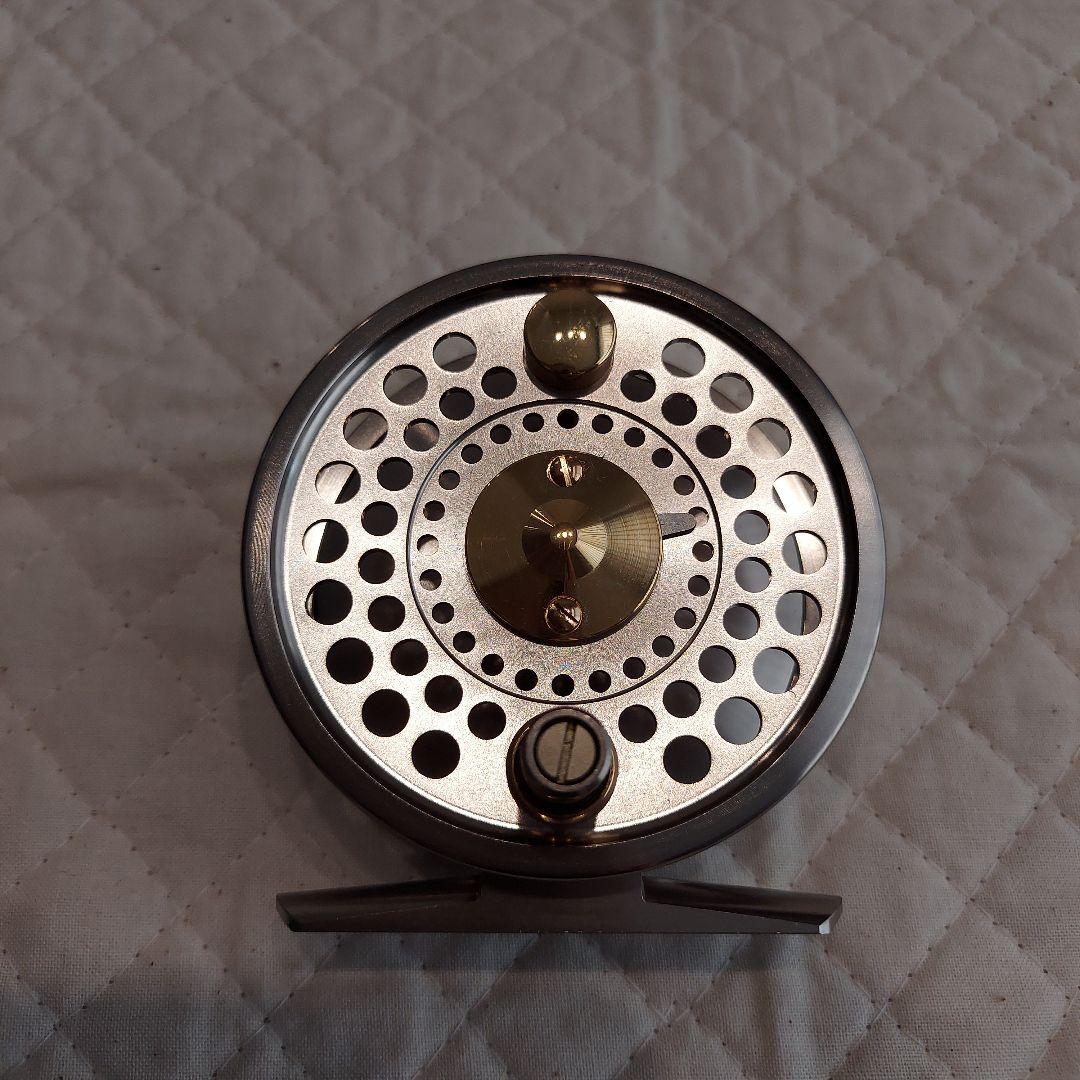 Daiwa Alltmor 100D フライリール