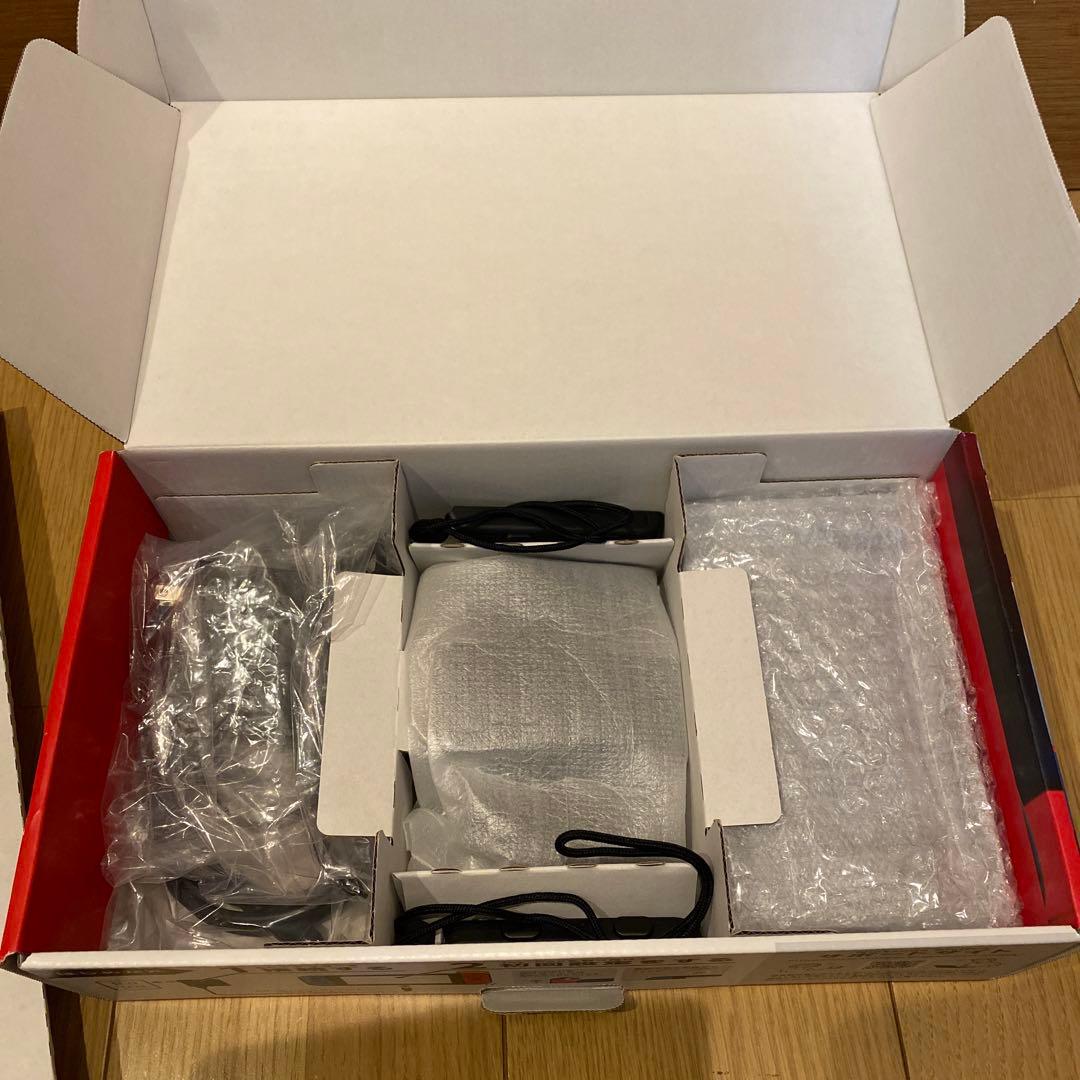 【美品】完品 NintendoSwitch本体バッテリー強化版