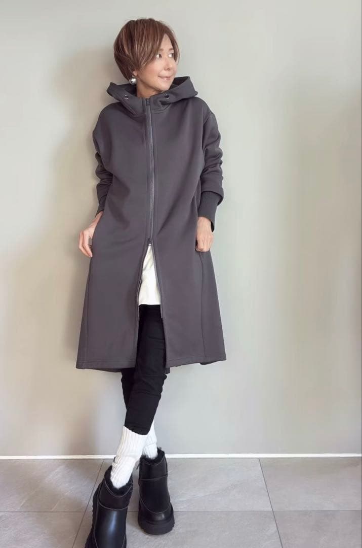 イシカワラボ★ヒトミ 裏ミンク調起毛ソフトダンボールフーディーロングコート