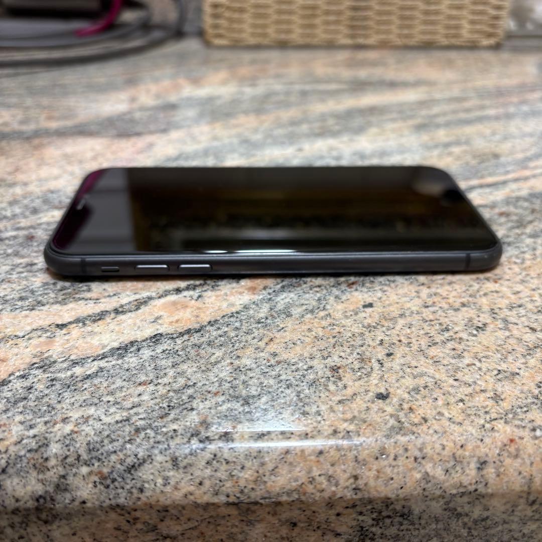 【極美品】iPhone11 ブラック 128GB