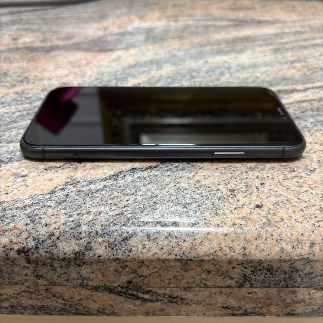 【極美品】iPhone11 ブラック 128GB