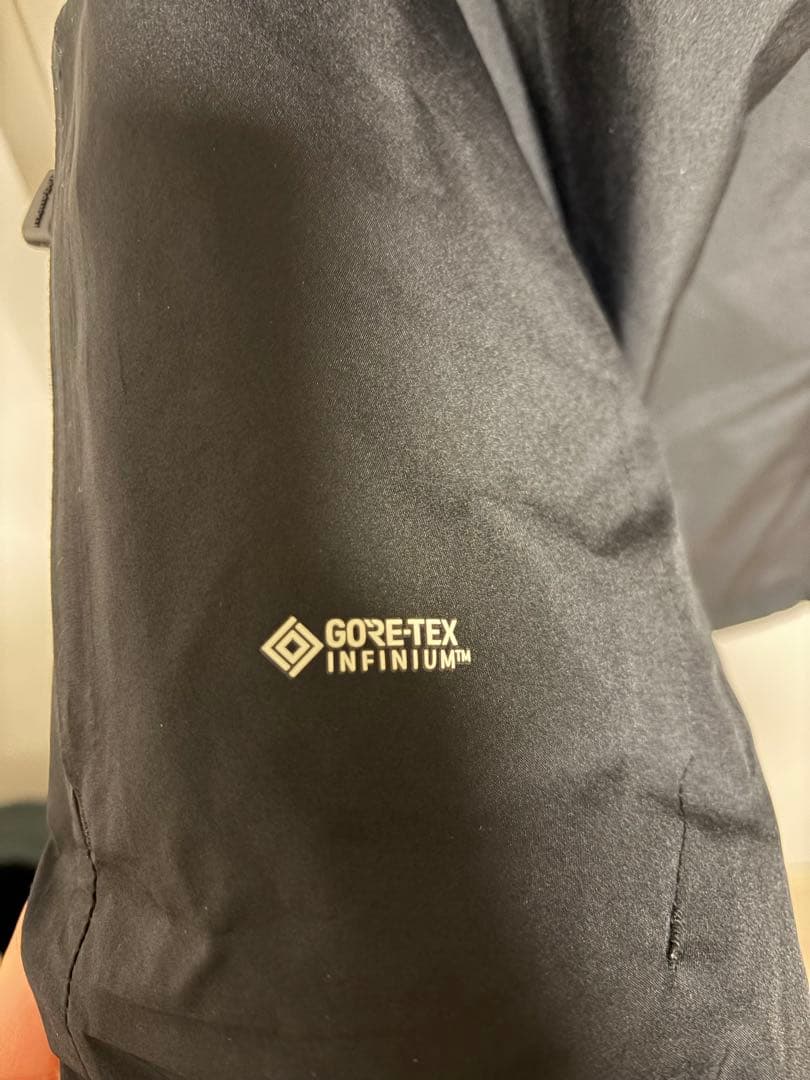 【美品】モンベル パウダーグライドパーカ 黒