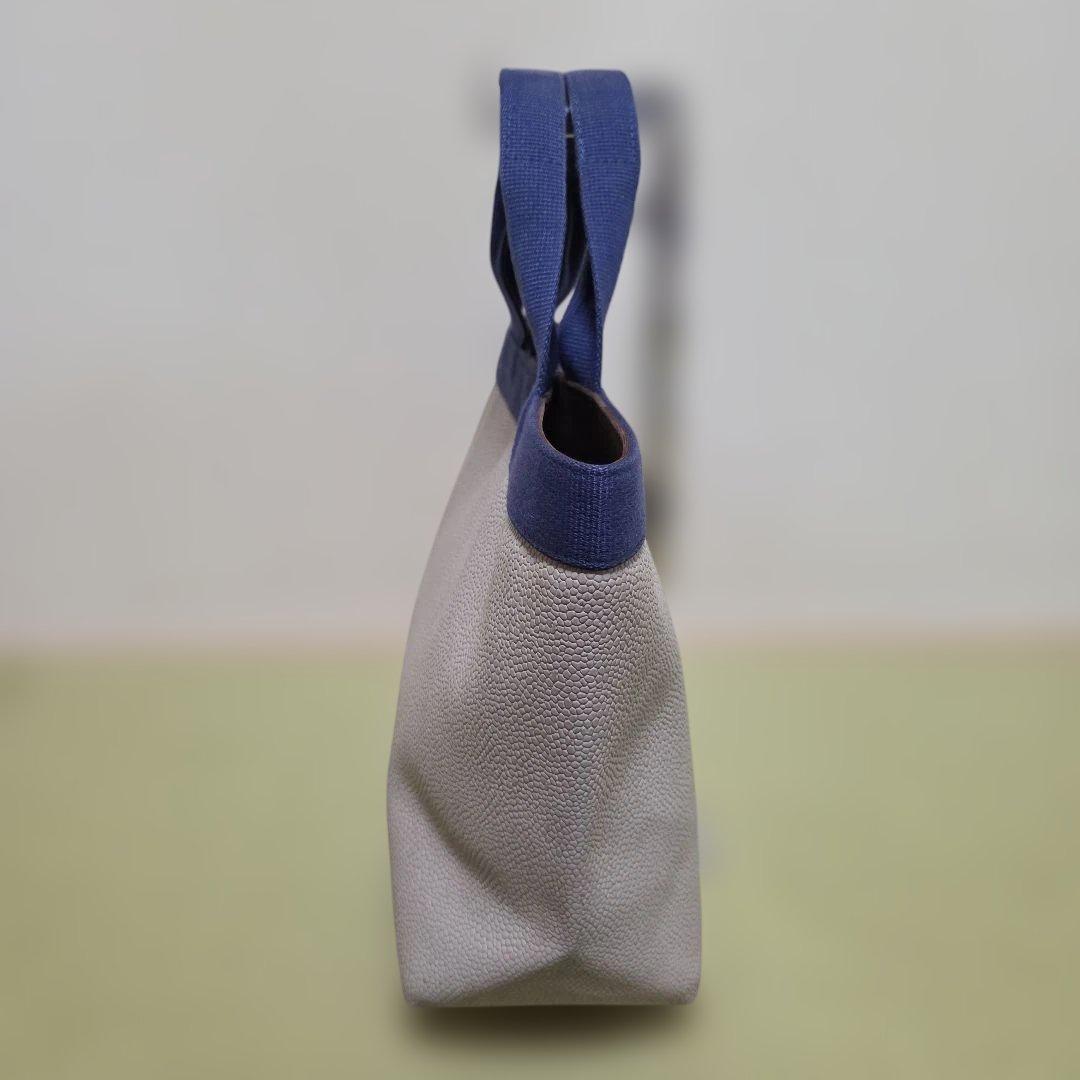 エルベシャプリエ リュクス 舟型トート ブルー　ベージュ　レザー