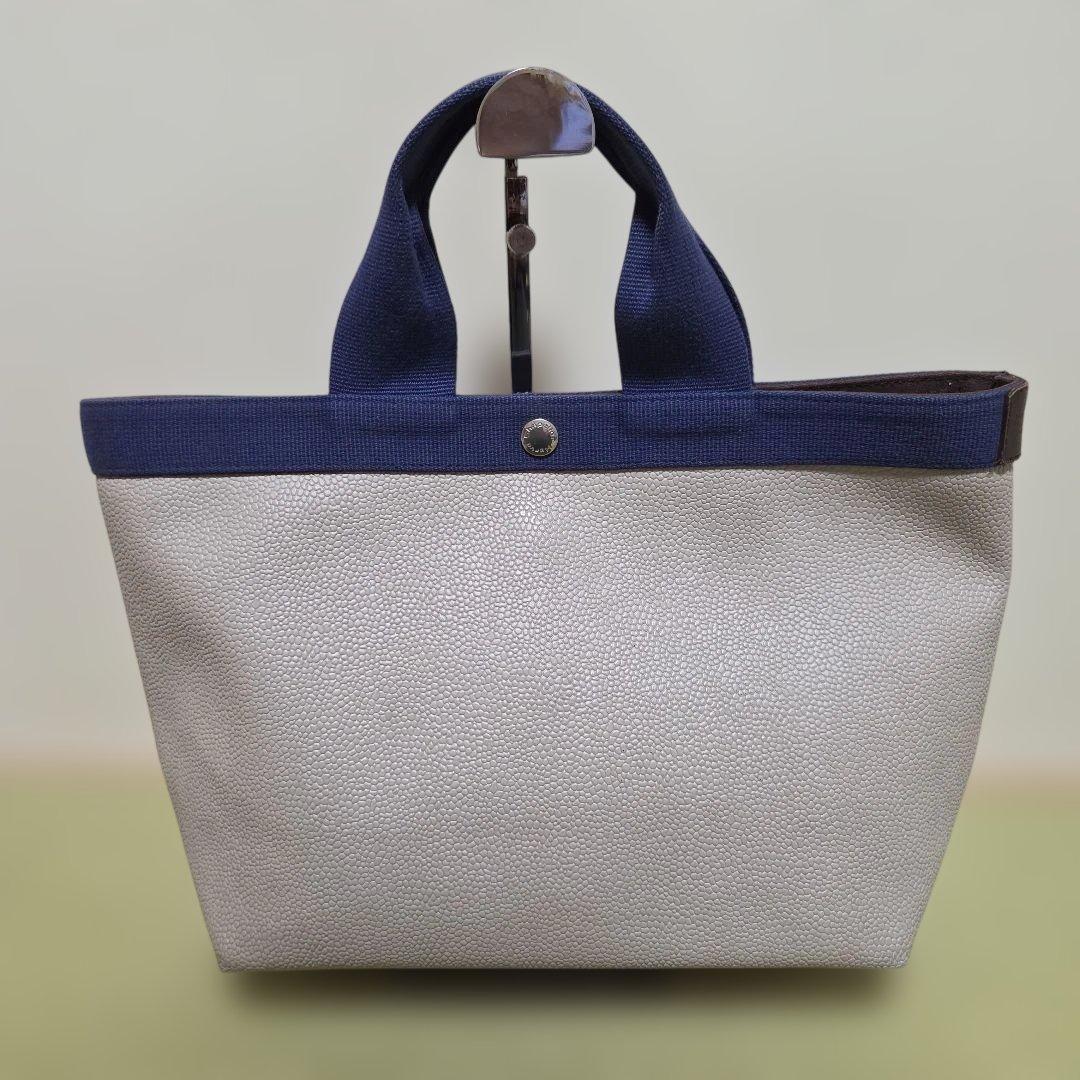 エルベシャプリエ リュクス 舟型トート ブルー　ベージュ　レザー