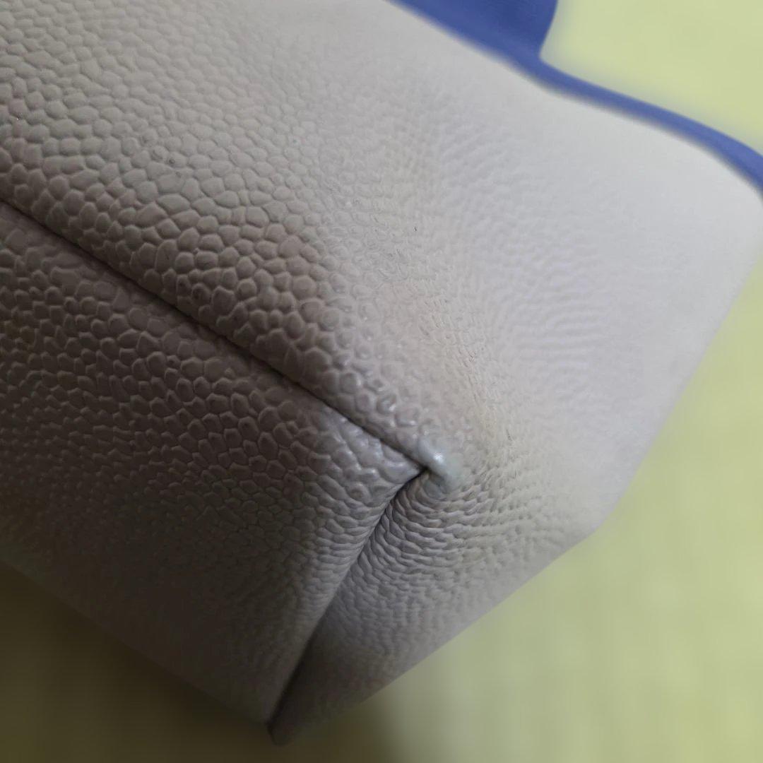 エルベシャプリエ リュクス 舟型トート ブルー　ベージュ　レザー