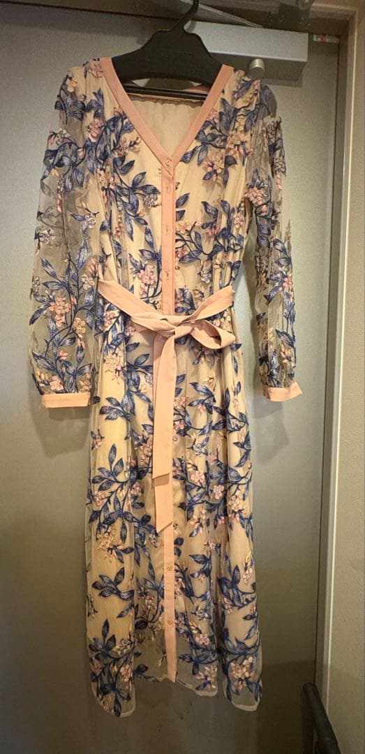 現行　グレースコンチネンタル　花柄　刺繍　フレア　ワンピース　リボン　Aライ36