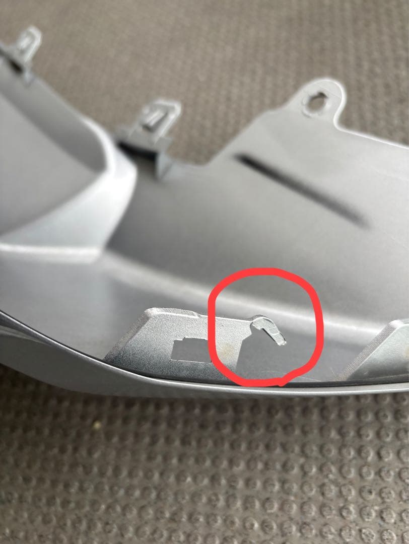 前後RAV4純正スキッドプレート（小傷、爪折れあり）