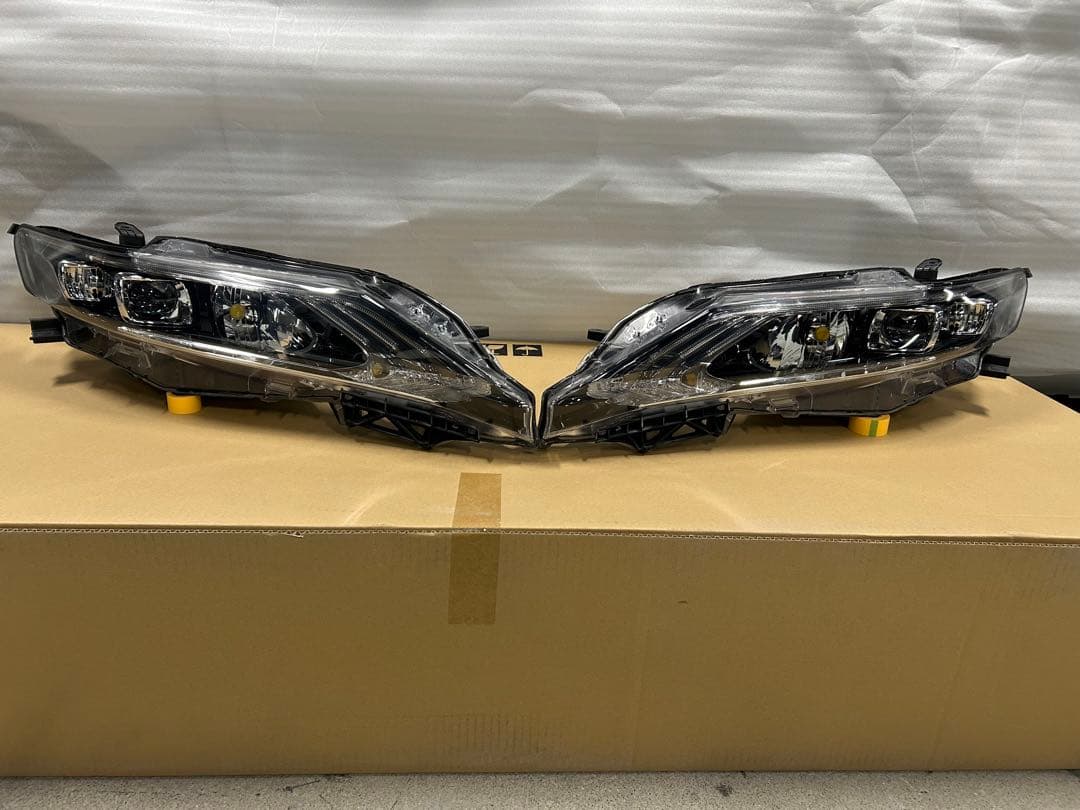 菊 ハリアー 60系 前期 左右ヘッドライト 純正 LED