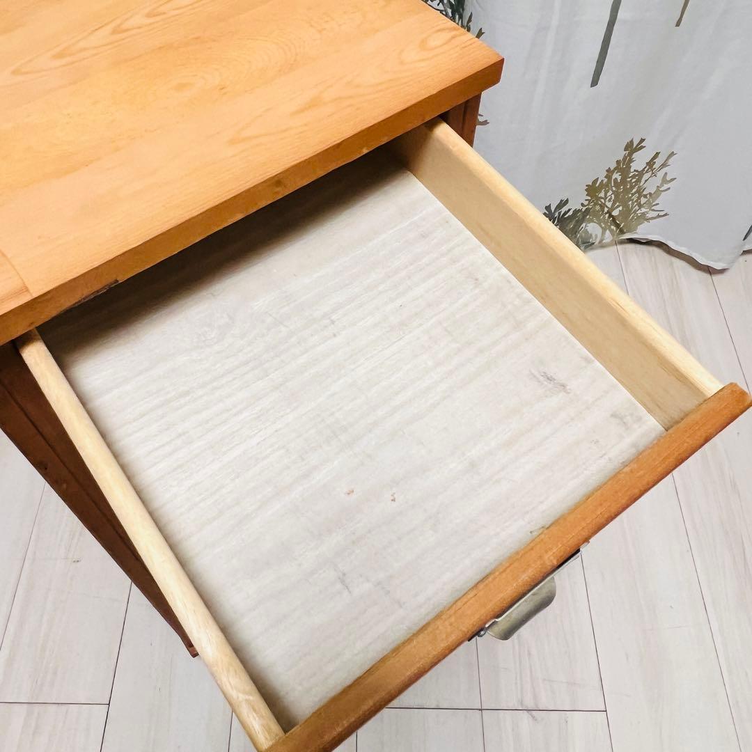 アンティーク調 木製多段チェスト（4段/キャスター付）天然木 道具入れ 書類棚