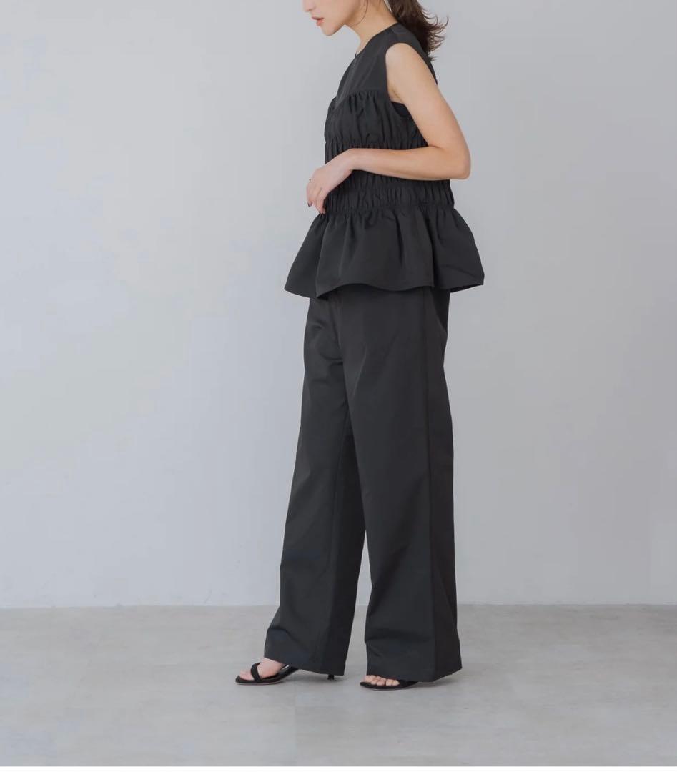 新品未使用　regleam ペプラムオールインワン　ブラック