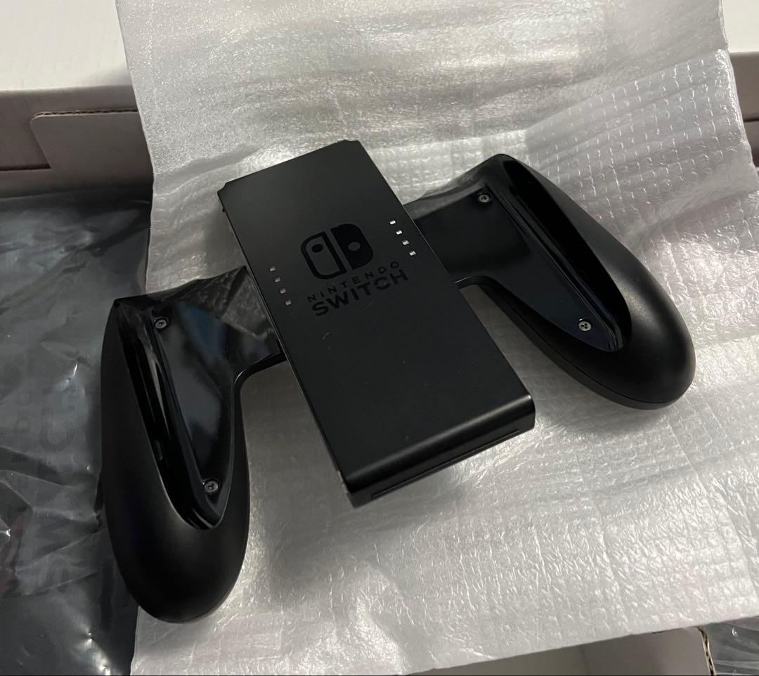 【3種のコントローラ付き】Nintendo Switchストア限定版カスタマイズ