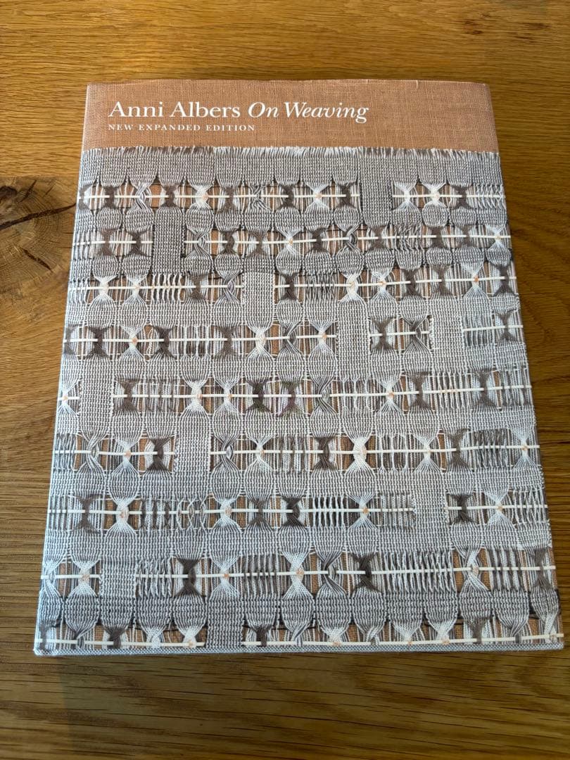 ON WEAVING by Anni Albers アニ・アルバース