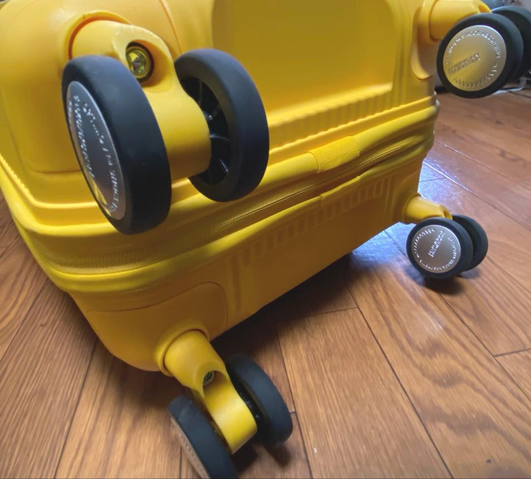 。アメリカンツーリスター　 キャリーケース　イエロー（約47×35×25）