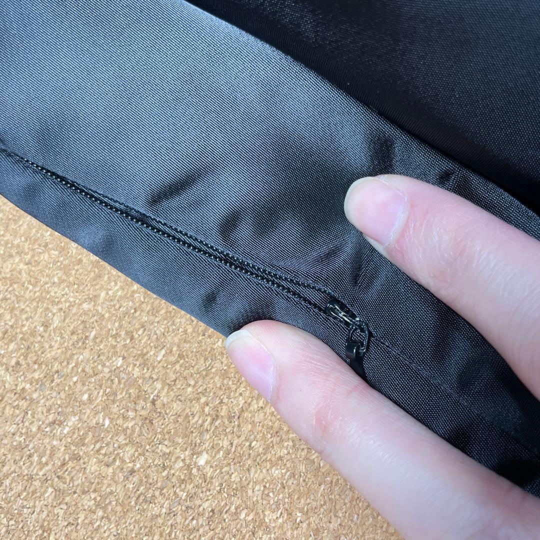 新品未使用 プルオーバー スキージャケット ブラック M 男女兼用 日常使用可