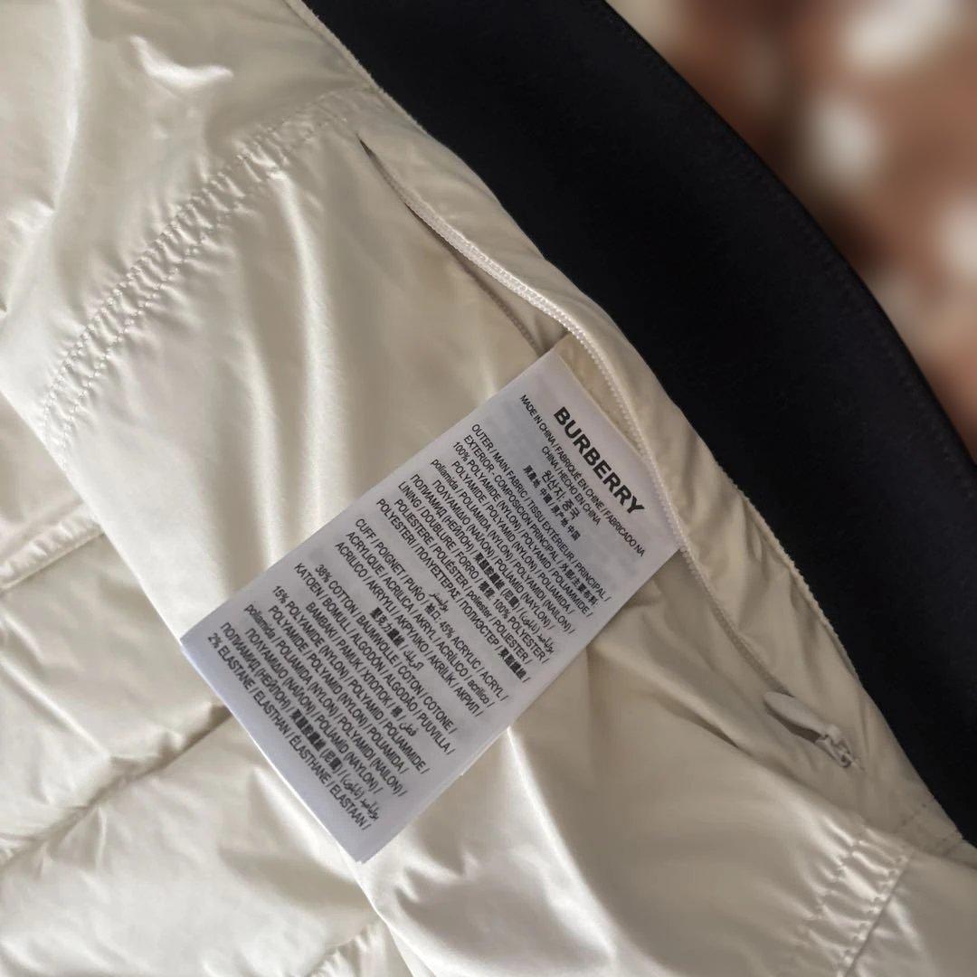 バーバリー ダルメシアン柄　ダウンジャケット