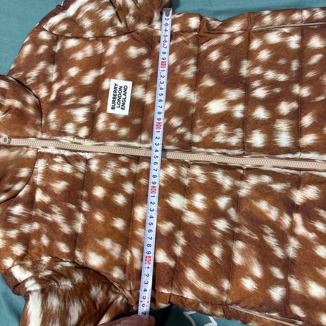 バーバリー ダルメシアン柄　ダウンジャケット