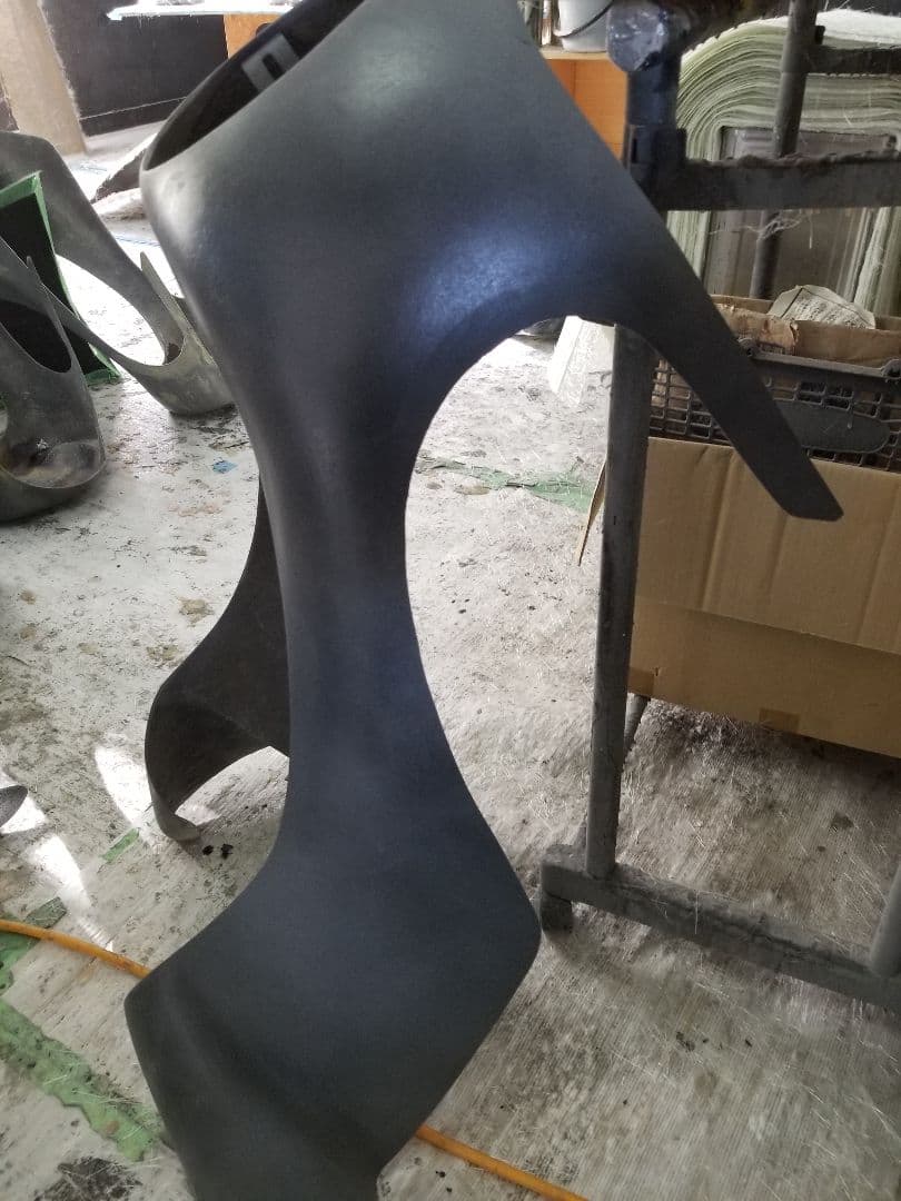 ロケットカウル　イノウエタイプ　ステージ付属　ゼファー　XJR　バリオス