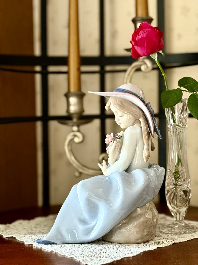リヤドロ　LLADRO 花の香りにつつまれて　コレクション　置物　オブジェ　磁器