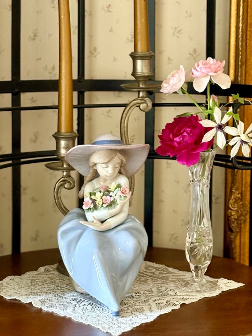 リヤドロ　LLADRO 花の香りにつつまれて　コレクション　置物　オブジェ　磁器