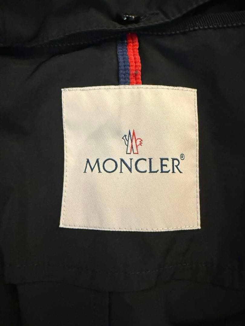 MONCLER 極美品 ブラック フードやロゴ付き ロングマウンテンパーカー 2
