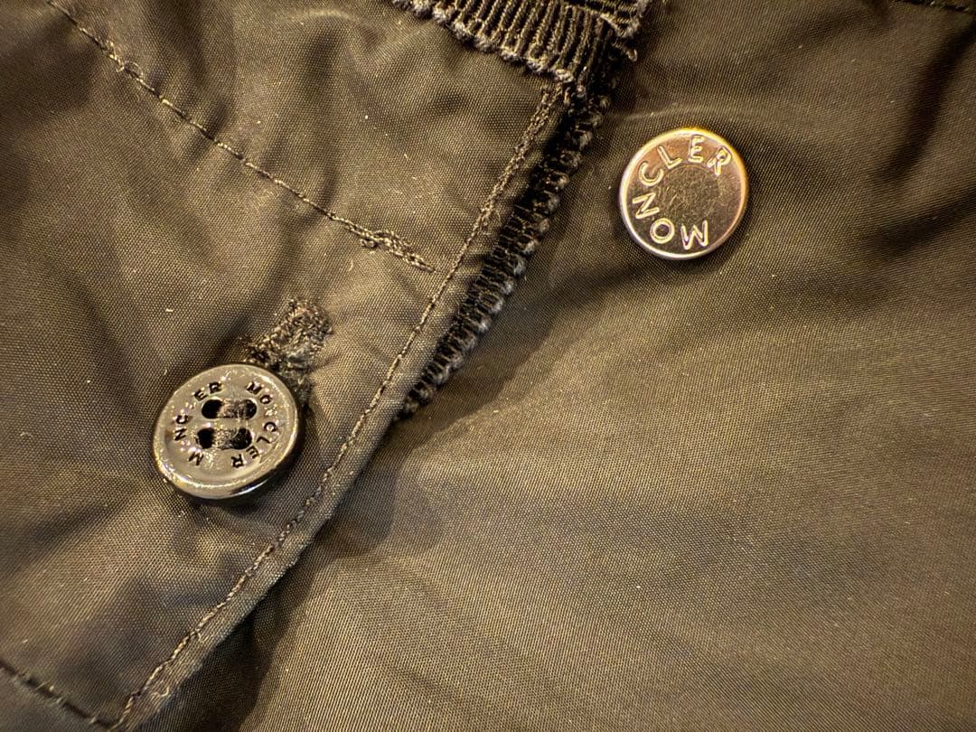 MONCLER 極美品 ブラック フードやロゴ付き ロングマウンテンパーカー 2