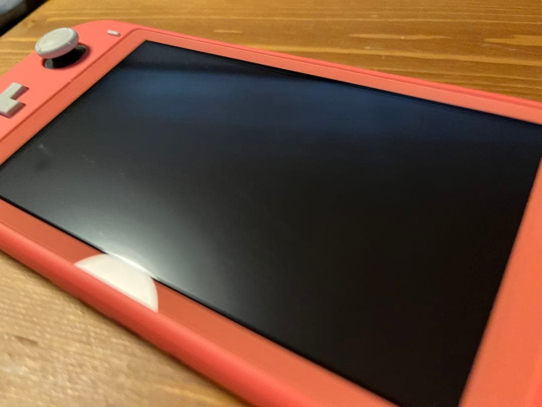 きな出品　Nintendo Switch Lite コーラル