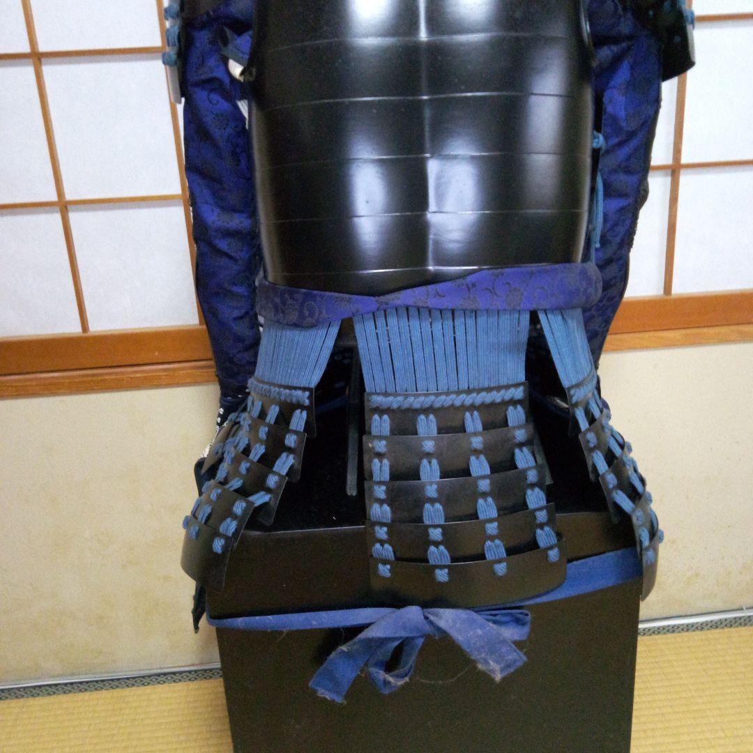 美品・未使用　「鎧の光山堂」製 「青紺糸威黒板札　桶川胴具足」