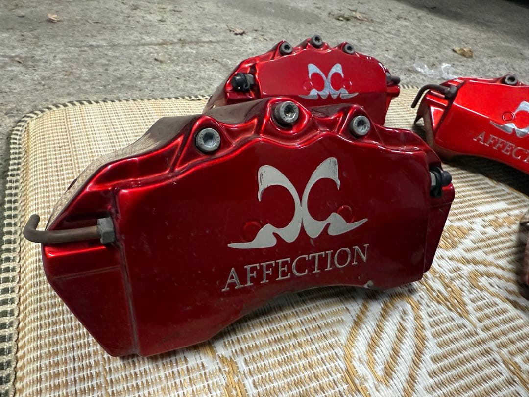 AFFECTION ブレーキキャリパー レッド