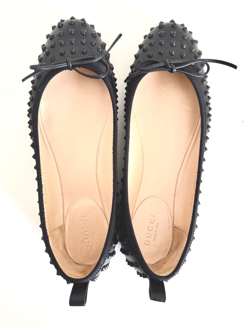 GUCCI ゴムスタッズ付きフラットシューズ ブラック美品