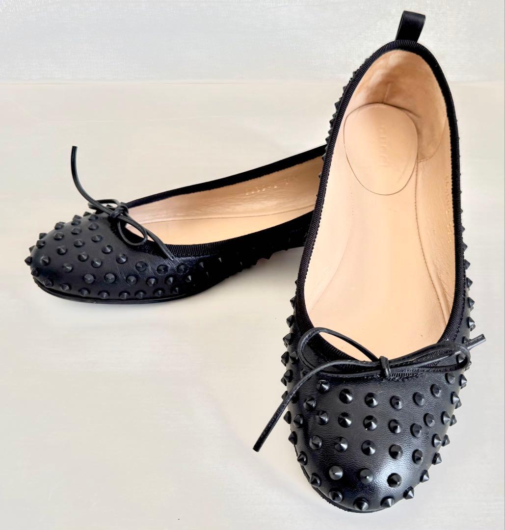 GUCCI ゴムスタッズ付きフラットシューズ ブラック美品