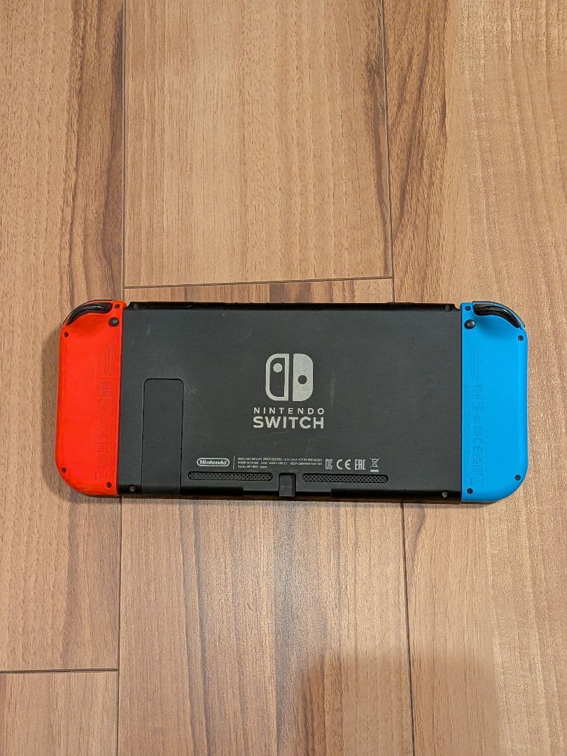 Nintendo Switch 本体 青/赤 ジョイコン