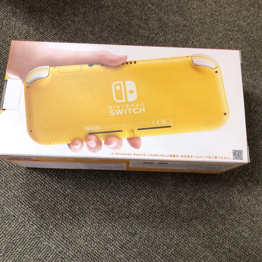 Nintendo Switch ライト　イエロー