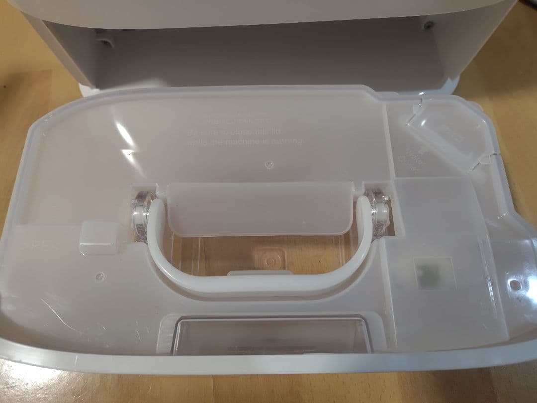 【美品】パナソニック 衣類乾燥除湿機 F-YZR60