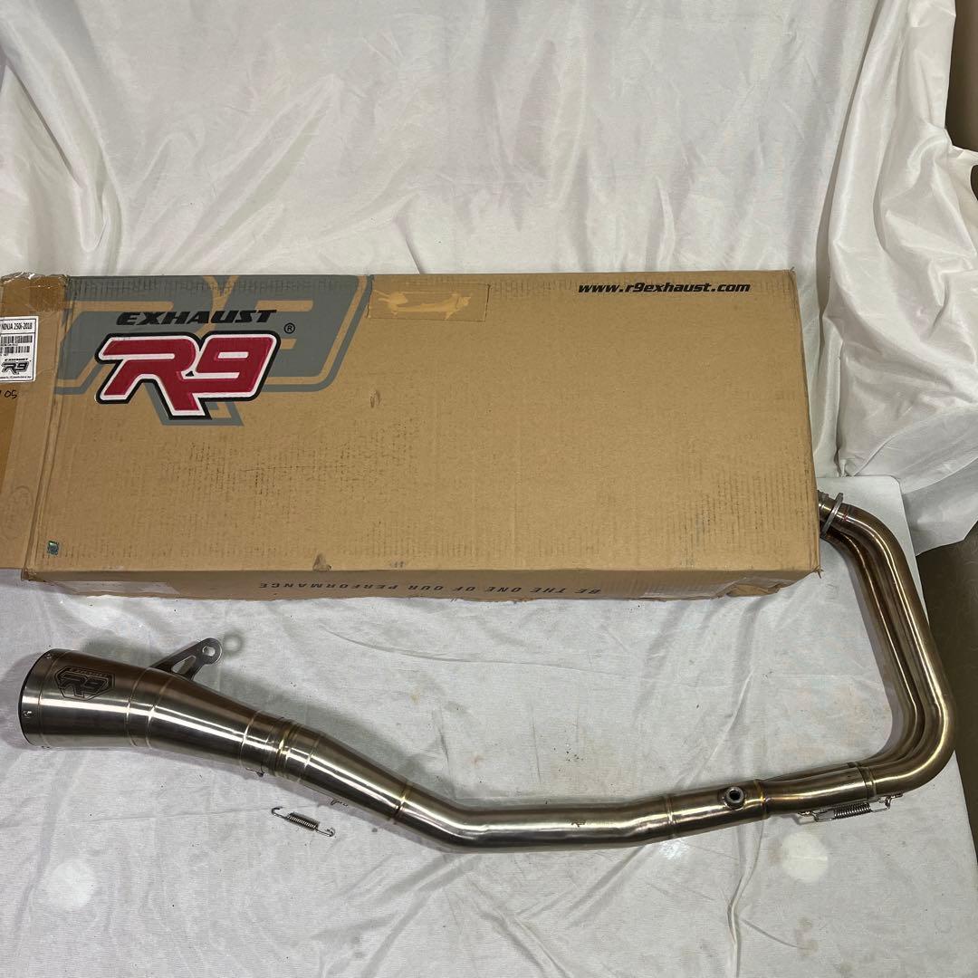 R9 EXHAUST NINJA 250i マフラー