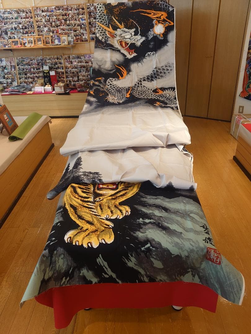 ●掘り出し物●写真映え　高価訳あり希少品●　五月人形　龍虎のぼり旗