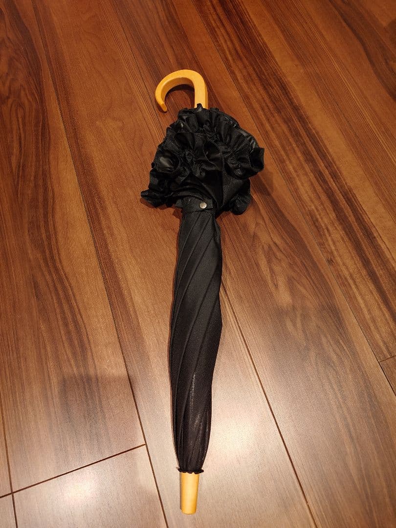 【美品】サンバリア100 フリル長傘　Sサイズ