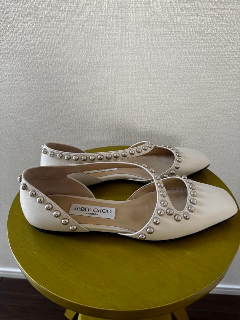 JIMMY CHOO ホワイトフラットシューズ