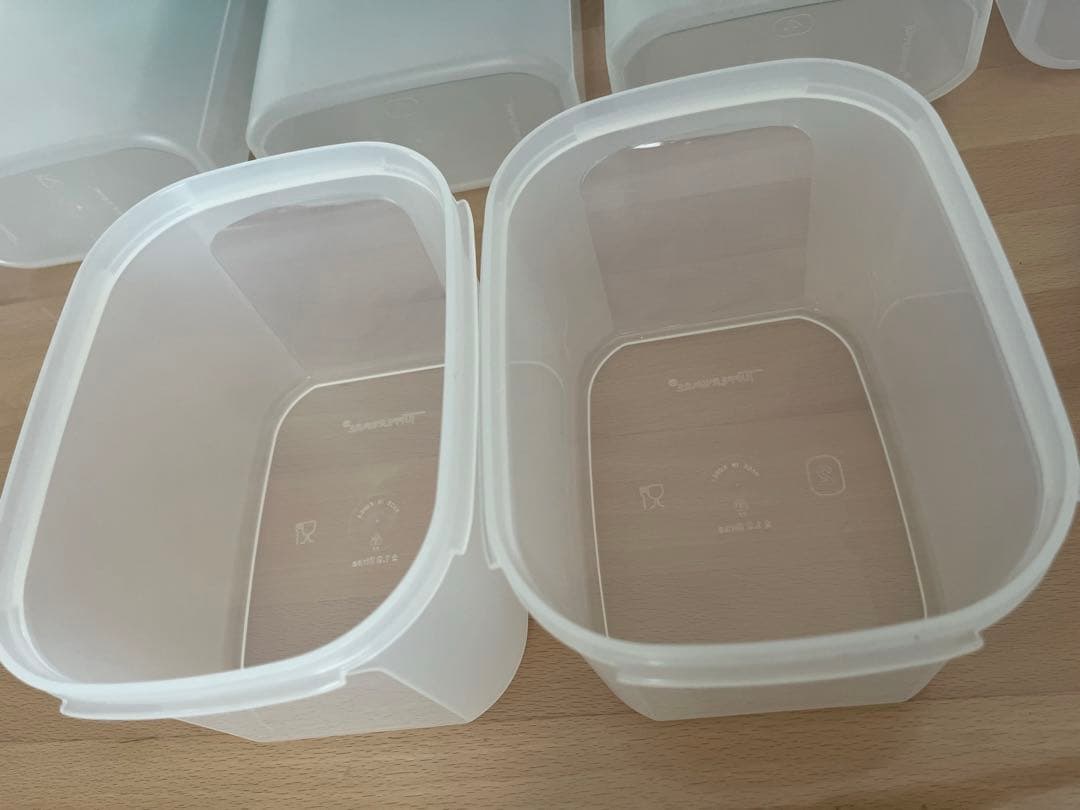 【美品】タッパーウエア　保存容器　8点