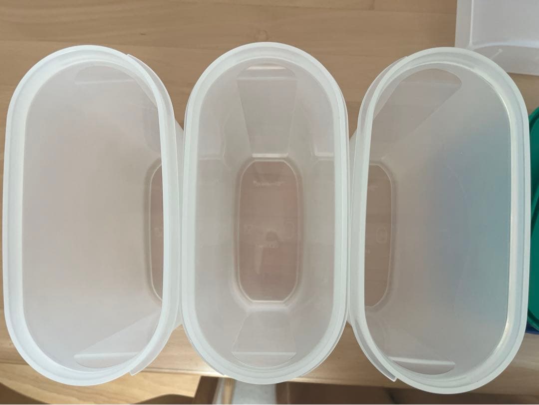 【美品】タッパーウエア　保存容器　8点