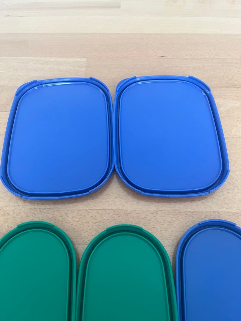 【美品】タッパーウエア　保存容器　8点