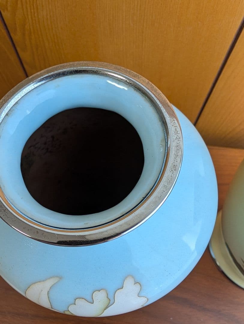 安藤七宝店　カトレア柄花瓶＋牡丹柄花瓶　セット