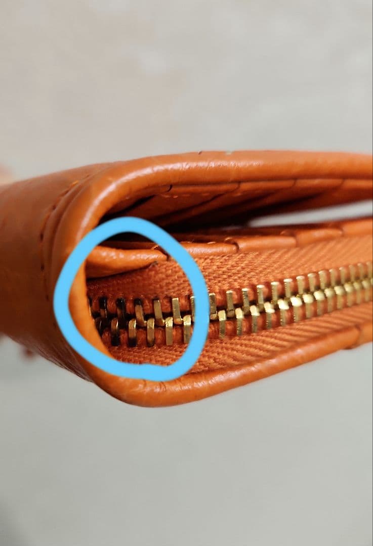 BALENCIAGA オレンジ 二つ折り財布