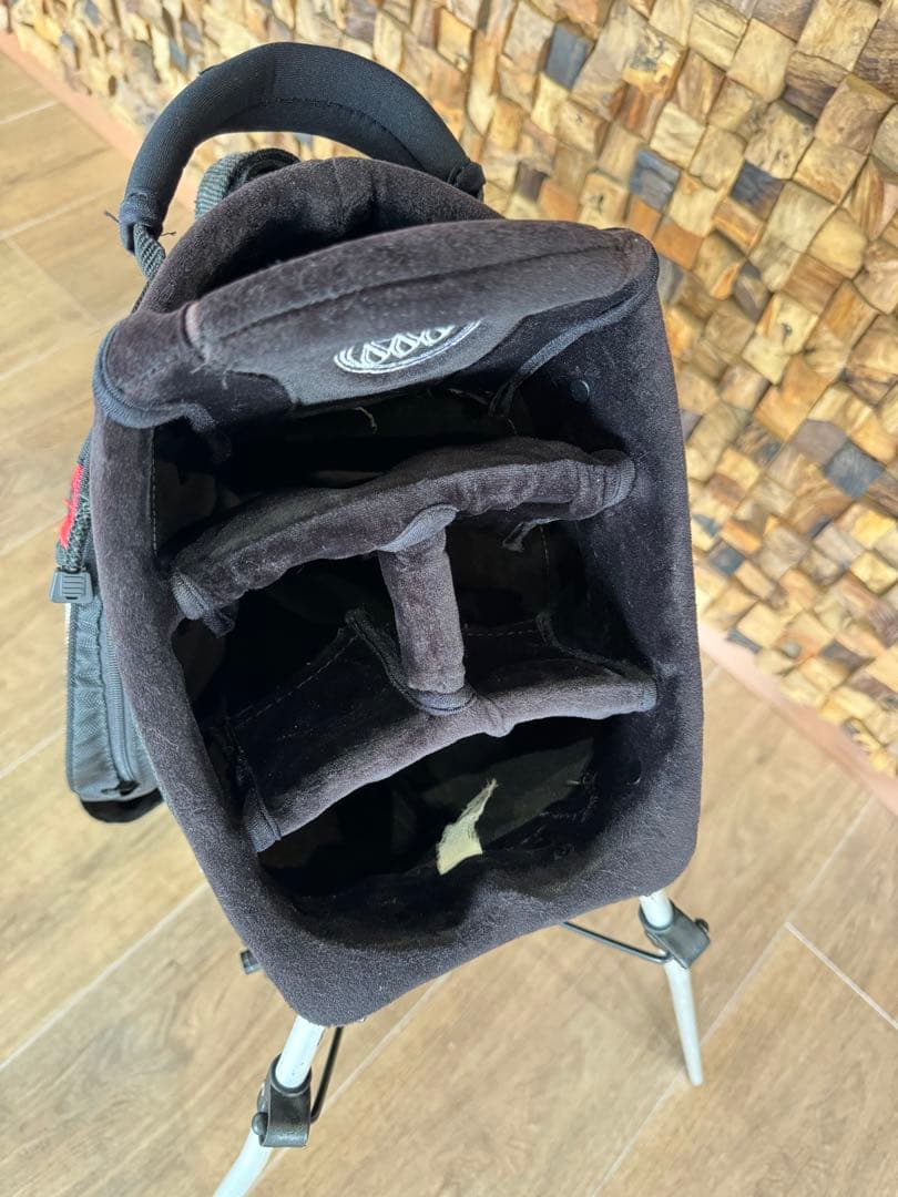 ナイキ　キャディーバック　タイガーウッズモデル