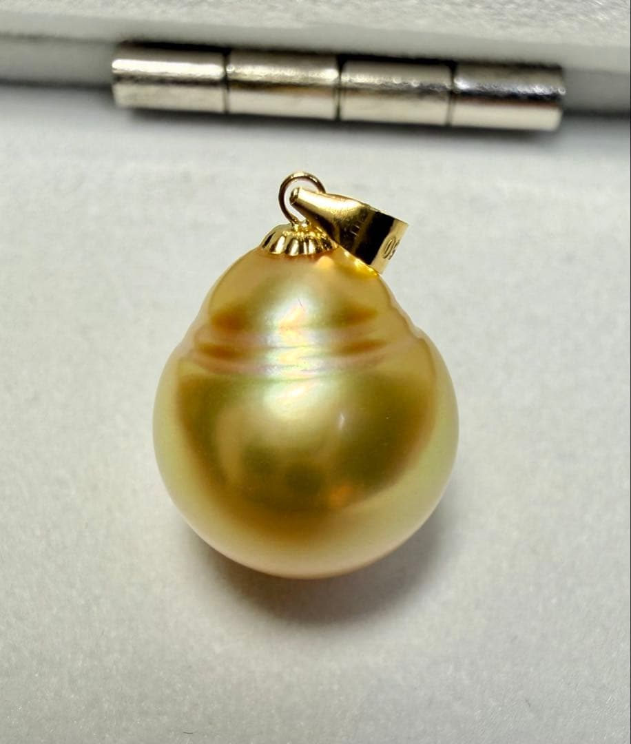 A6828 18k金　南洋真珠　金珠　ネックレス　トップ　天然真珠パール　本真珠